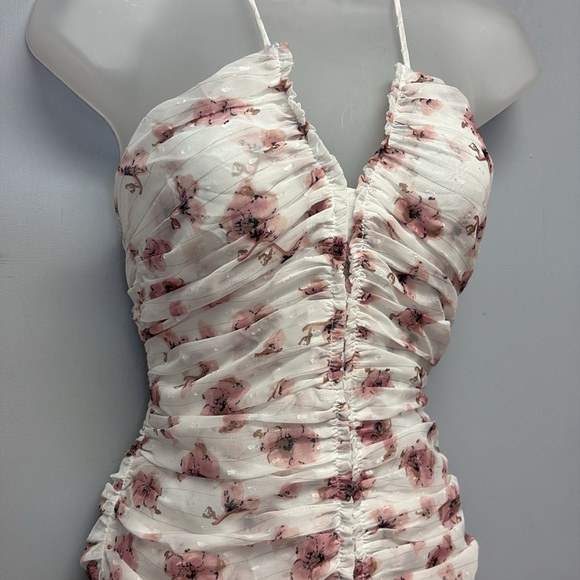 SOLD IN STORE NEW Lulu’s White Floral Print Ruched Mini Dress Size Small - Picture 3 of 11